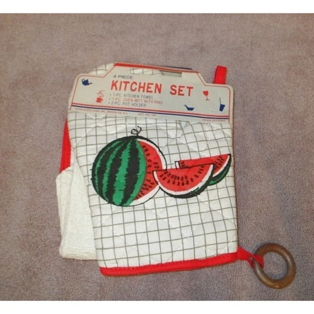 Vtg 80s Kitchen Linen Set 4 Piece Watermelon Towel Pot Holders Oven Mitt Whimsy